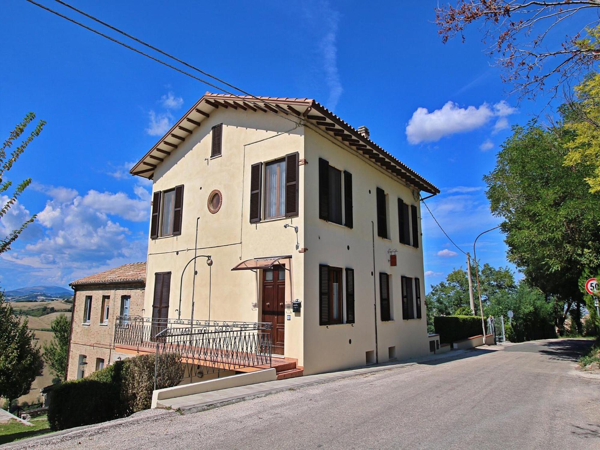Nice Flat In Arcevia With Swimming Pool 外观 照片