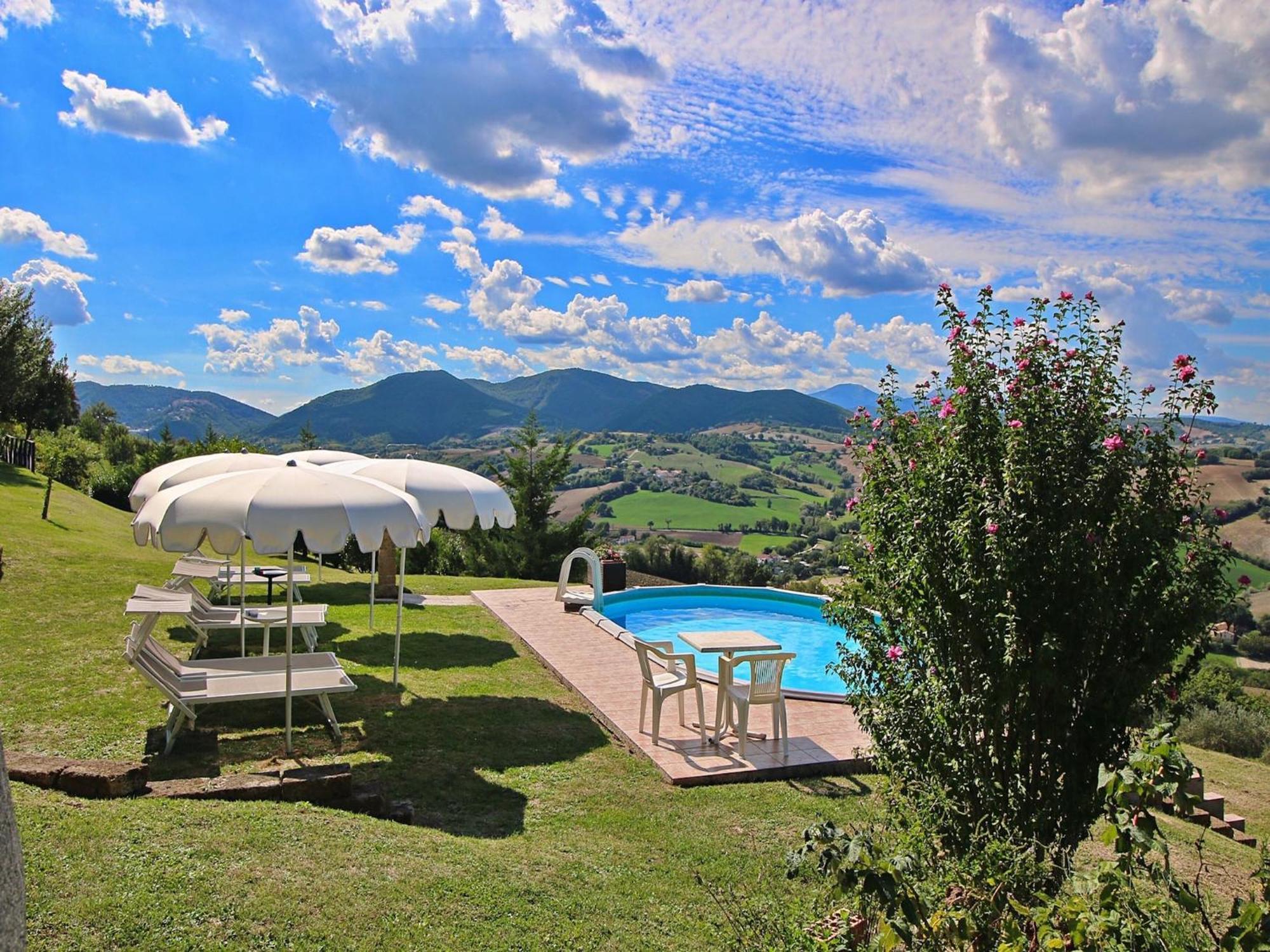 Nice Flat In Arcevia With Swimming Pool 外观 照片