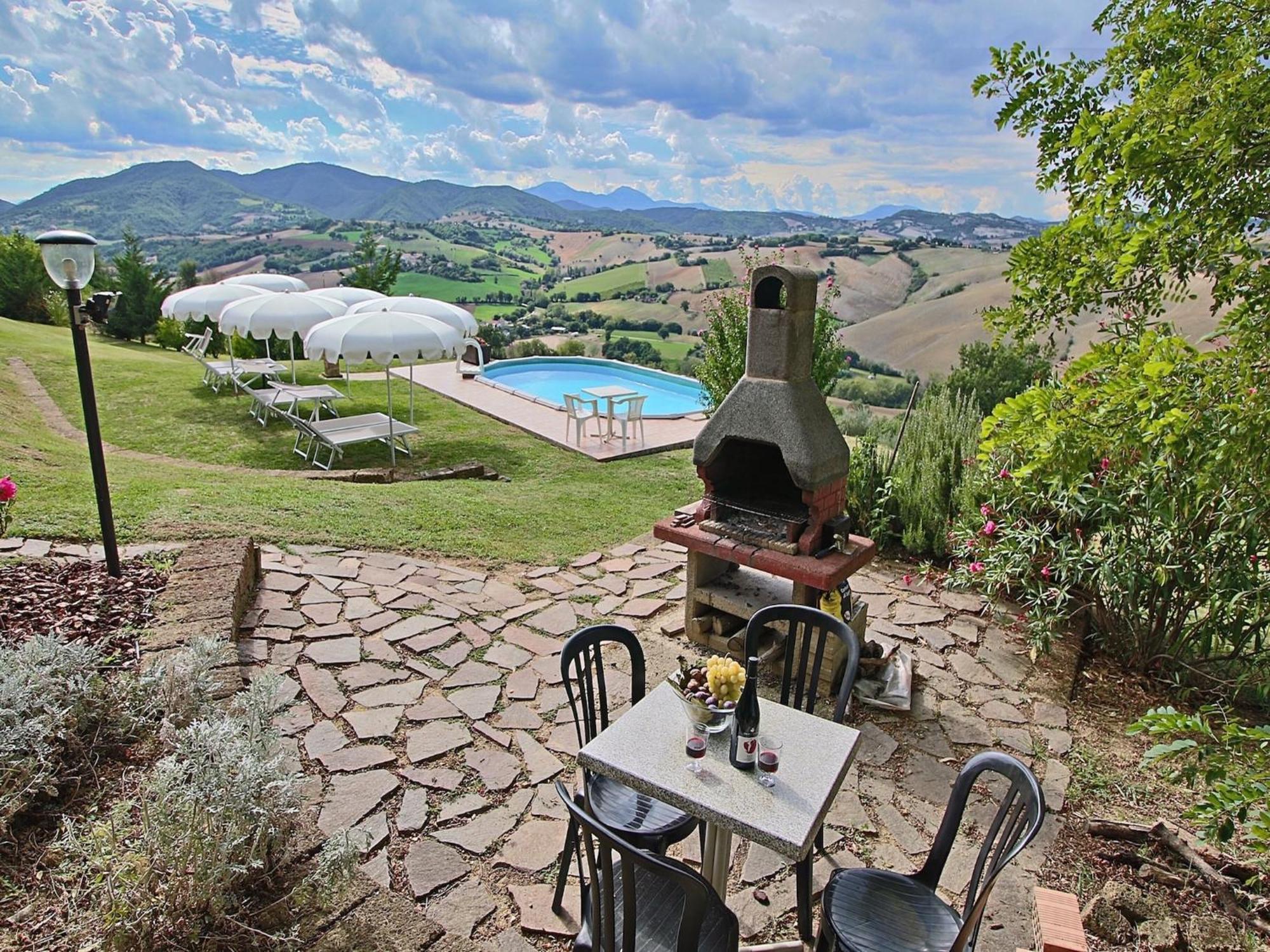 Nice Flat In Arcevia With Swimming Pool 外观 照片